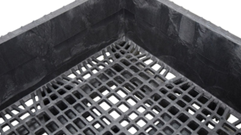 Open grid floor for fixed wall bulk container 