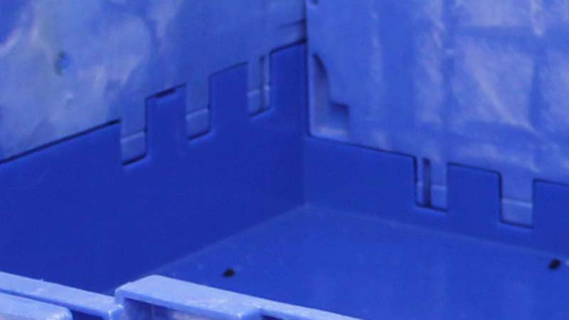 Blue bulk container solid floor