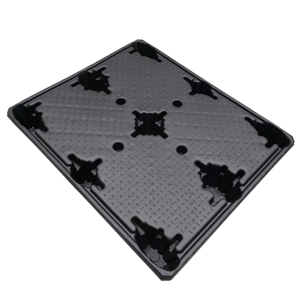 Textured deck of 40x48 plastic pallet